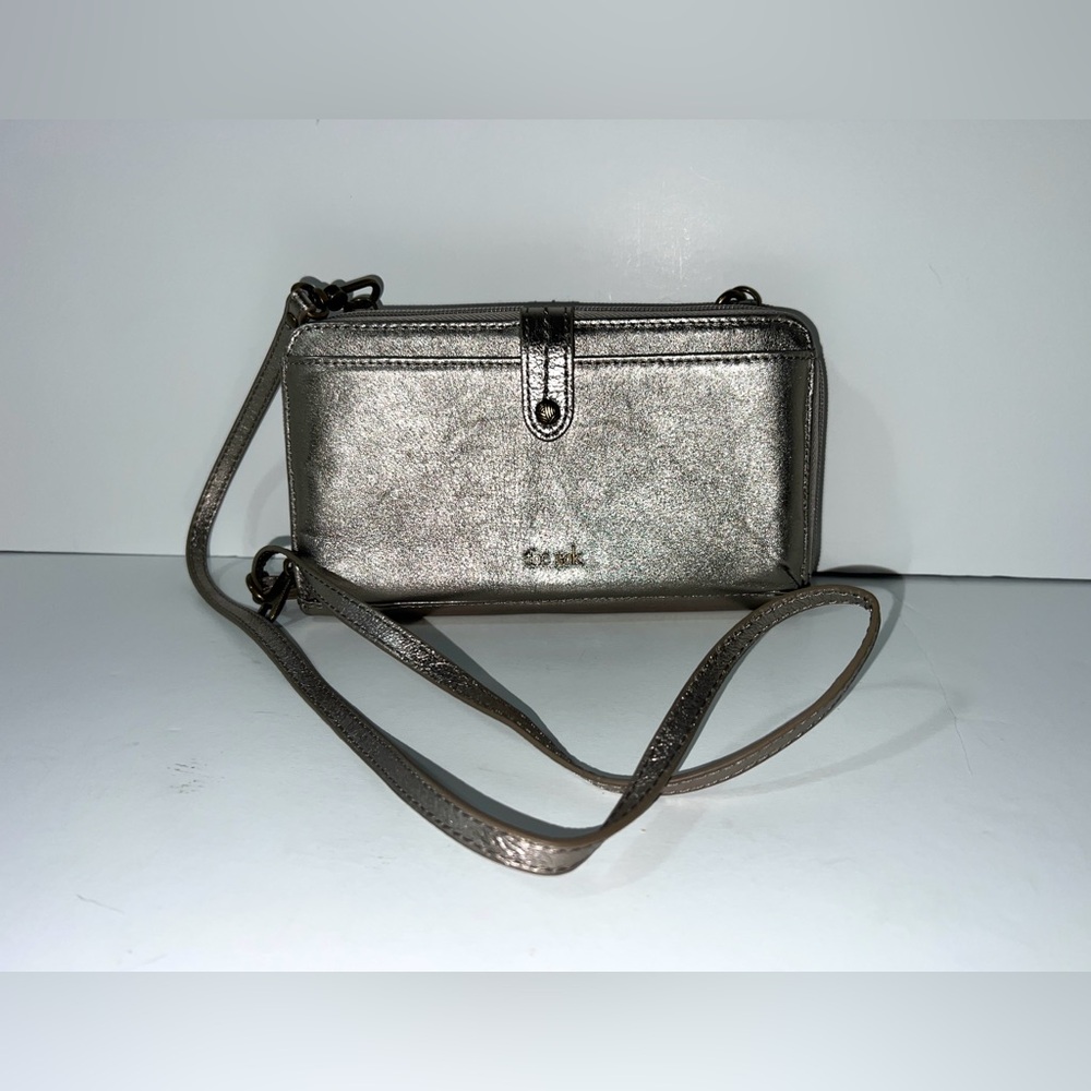New The SAK 3in1 Phone Wallet Wristlet Crossbody
Leather Pyrite Metallic Silver